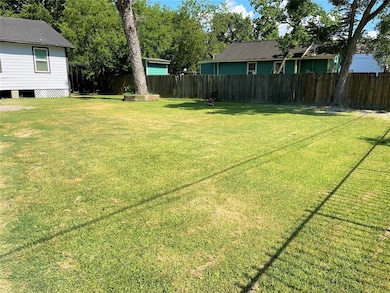 8714 Allwood St, Houston, TX 77016 - photo 5