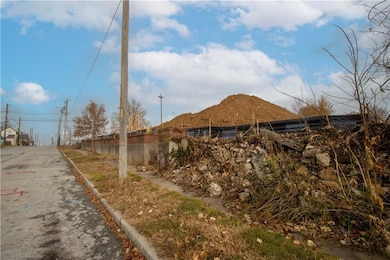 2101 Holly St, Kansas City, MO 64108 - photo 4