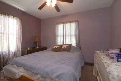 1110 Hollywood St NE, Grand Rapids, MI 49505 - photo 6