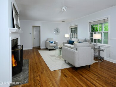 10 Crescent Rd, Riverside, CT 06878 - photo 3