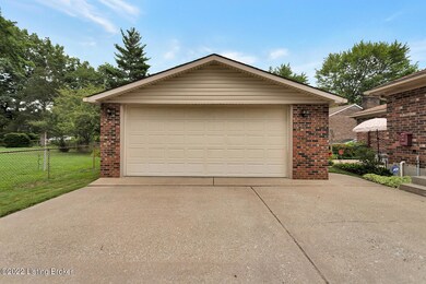 9107 Danby Ct, Louisville, KY 40291 - photo 7