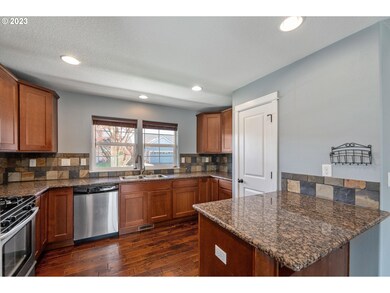 623 June Dr, Molalla, OR 97038 - photo 6