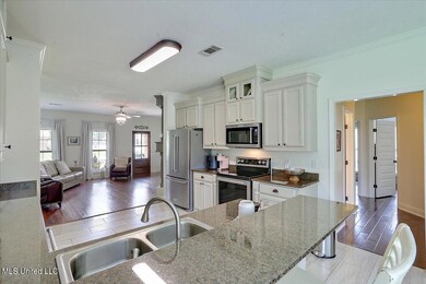 06-123 Whispering Oaks Crossing