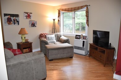 7 Living room