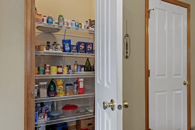 20650 Honeysuckle Ln, Bend, OR 97702 - photo 7