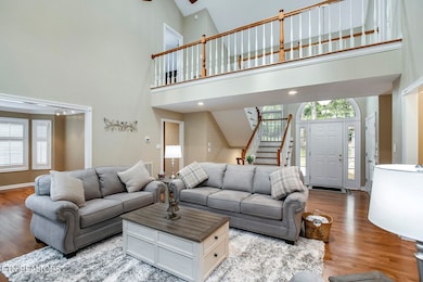 06_112 Tanasi Drive_Living02