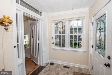 327 Main St, Pennsburg, PA 18073 - photo 4