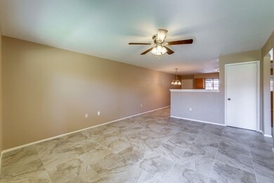 3411 W Del Monico Ln, Phoenix, AZ 85051 - photo 5
