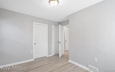 20145 Kentucky St, Detroit, MI 48221 - photo 7