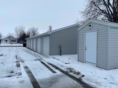 3-5016-6th Ave N