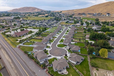 3538 Curtis Dr, West Richland, WA 99353 - photo 6
