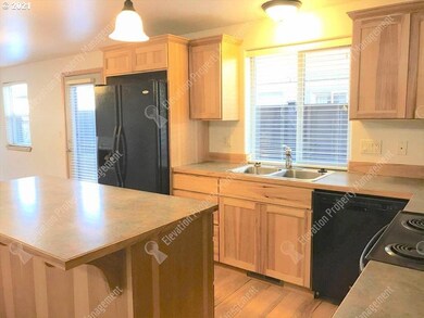 unlisted-address, Bend, OR 97701 - photo 5