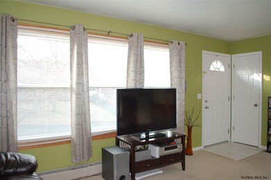 5 Daniel St, Rensselaer, NY 12144 - photo 4