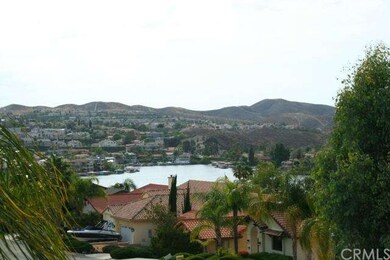 22446 Loch Lomond Dr, Canyon Lake, CA 92587 - photo 4