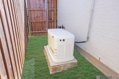 38182 Emery Ln, Prairieville, LA 70769 - photo 3