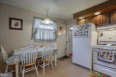 3162 Bernville Rd, Leesport, PA 19533 - photo 5