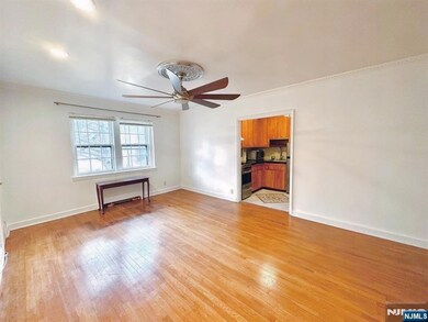 185 E Palisade Ave unit A4B, Englewood, NJ 07631 - photo 3