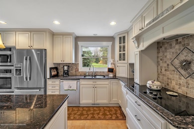 07-1318 Glenhurst Ln-WindowStill-Re