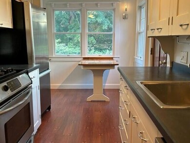 457 Main St, Falmouth, MA 2540 - photo 2