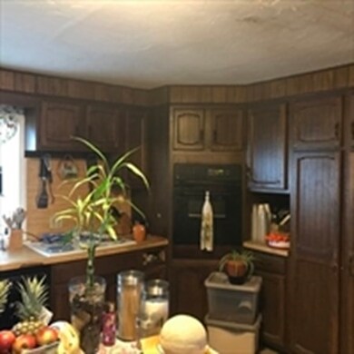 54 Cohasset St, Worcester, MA 01604 - photo 3