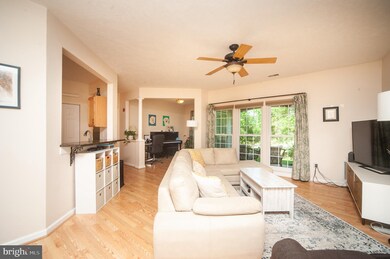 2406 Chestnut Terrace Ct unit 102, Odenton, MD 21113 - photo 5