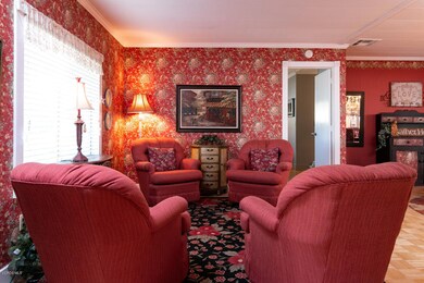 166 Phyllis Way-005-028-Living Room-MLS_