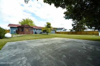 Yard/BB Court