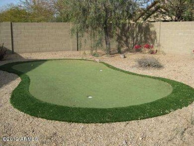 private putting green