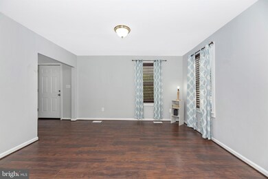 808 Knoxville Rd, Knoxville, MD 21758 - photo 5