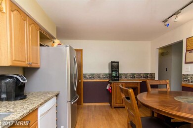 317 Kingston Cir, Sykesville, MD 21784 - photo 7