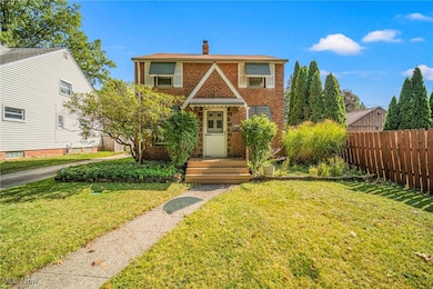 2075 E 226th St, Euclid, OH 44117 - photo 2