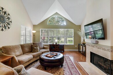 826FairwayLakesDr_20160714_052