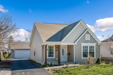 110 Pasadena Ave, Columbus, OH 43228 - photo 2