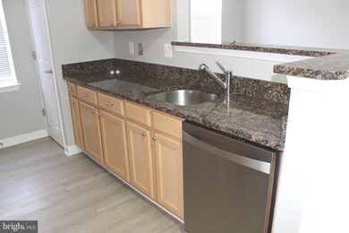 42496 Mayflower Terrace unit 101, Ashburn, VA 20148 - photo 3