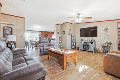 145 Barnes Ct, Decatur, TX 76234 - photo 6