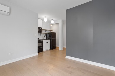 6019 N Winthrop Ave unit 211, Chicago, IL 60660 - photo 7