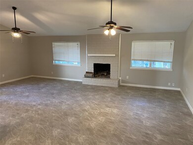 4303 Ravine Dr, Friendswood, TX 77546 - photo 3