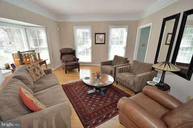 8517 Oak Pointe Way, Fairfax Station, VA 22039 - photo 5