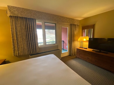 311 Qtr.2, 89 Grand Summit Way, Dover, VT 05356 - photo 2