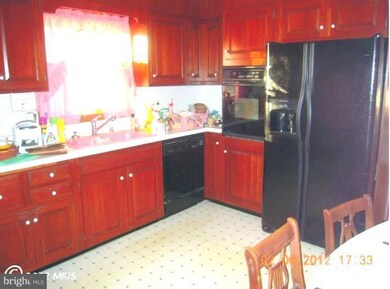 9800 Van Buren Ln, Cockeysville, MD 21030 - photo 4