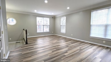 21506 Trowbridge Square, Ashburn, VA 20147 - photo 6