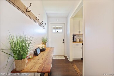 6123 King Arthur Dr, Swartz Creek, MI 48473 - photo 6