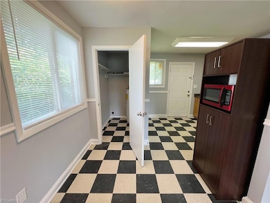 2304 Madre Place, Greensboro, NC 27406 - photo 6