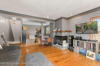 007_42B_Center_Street_349323_655322