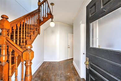 17 Cranston Ave, Newport, RI 02840 - photo 6