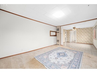 788 SW Cherry St, Dallas, OR 97338 - photo 5