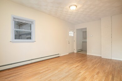 8 Randall St, Pawtucket, RI 02860 - photo 3