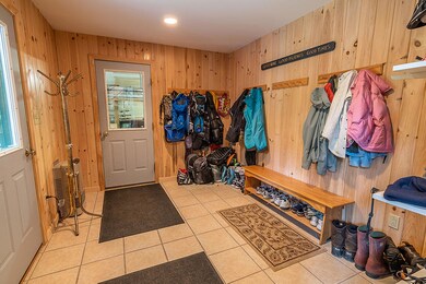1 garage entry