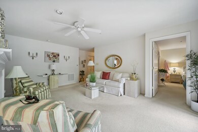 135 Timberbrook Ln unit 101, Gaithersburg, MD 20878 - photo 5