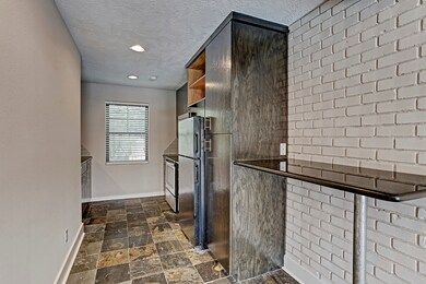 1501 Hyde Park Blvd unit 15, Houston, TX 77006 - photo 2